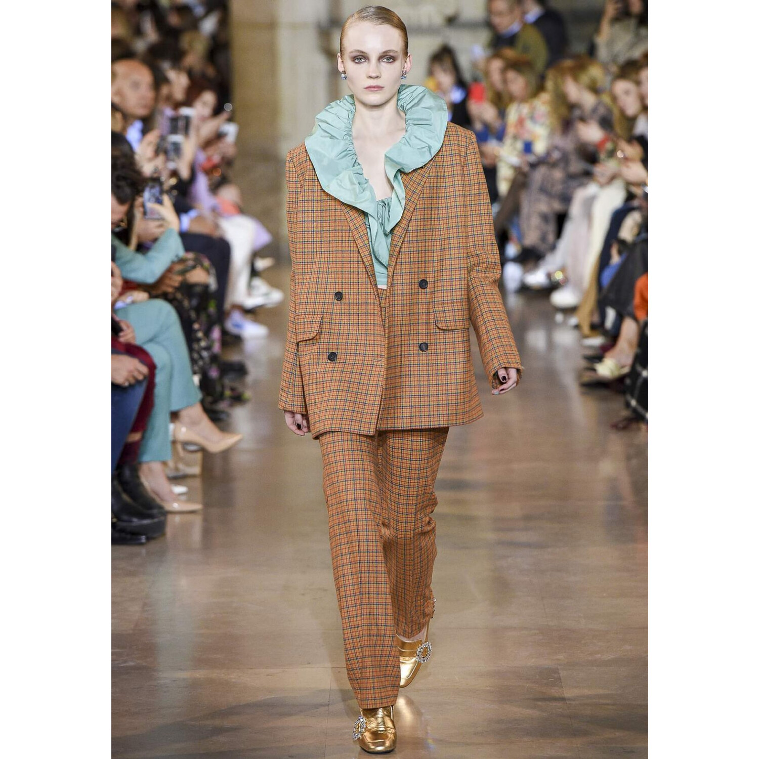 Фото Paul & Joe Fall 2019 Ready-to-Wear / Paul & Joe осень-зима 2019/20 / Неделя моды: Париж